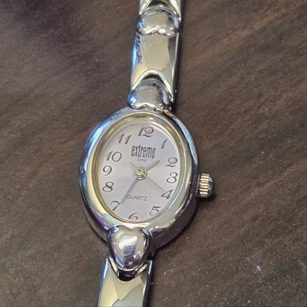 Extreme Silver Tone Bracelet Quartz Watch - Picture 2 of 7